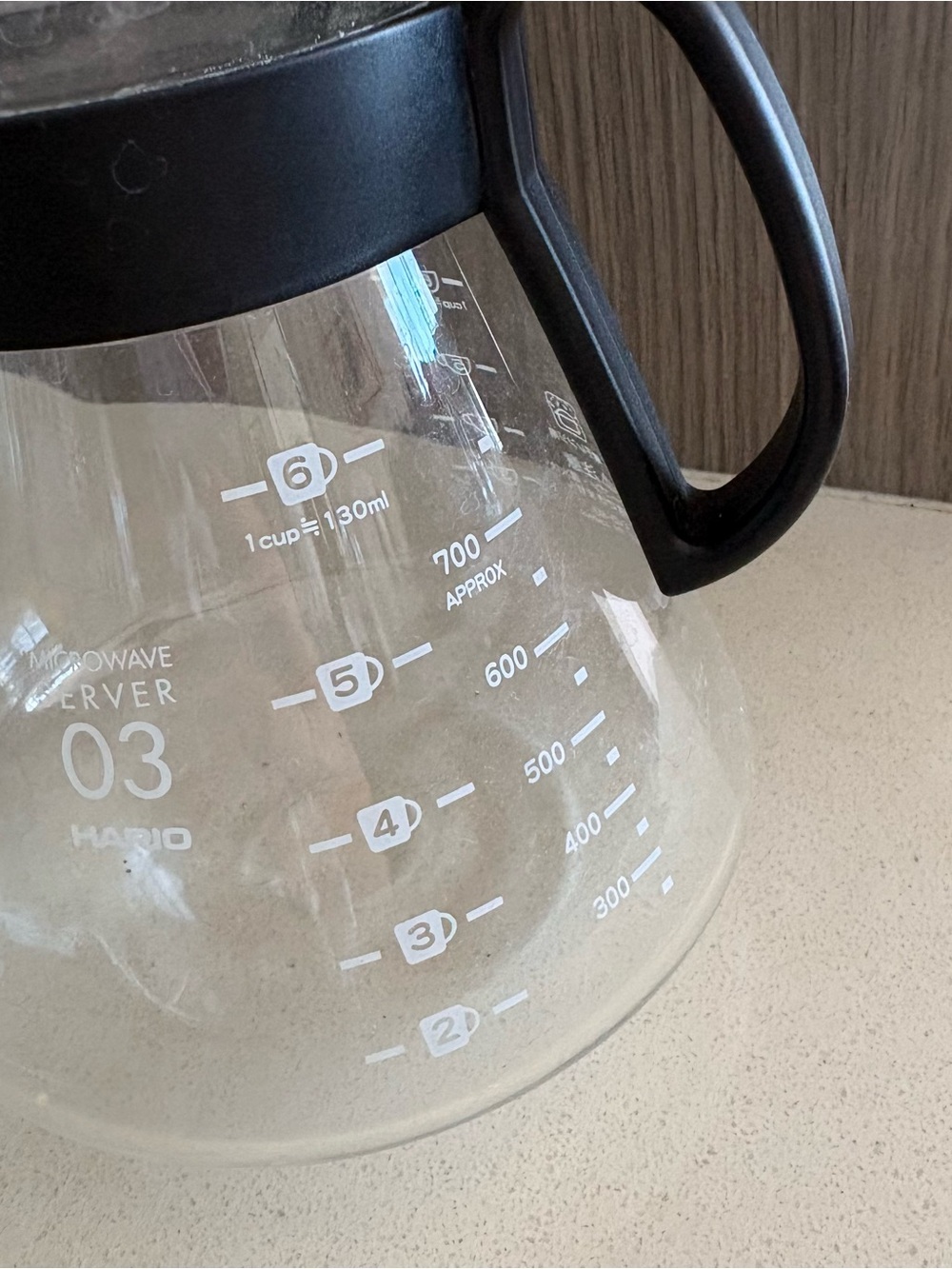 HARIO Clear Glass Coffee Server with Black Handle - Picture 8 of 9
